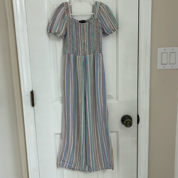 Striped Art Class Girl's Puff-Sleeve Smocked Jumpsuit Size 6/7 - Picture 2 of 7
